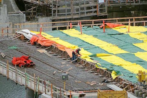 insulated-construction-site-tarps-6
