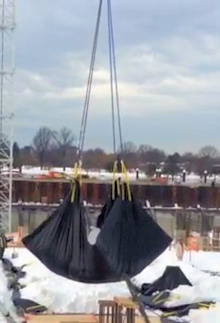 snow-lifting-tarp snow-lifting-tarp